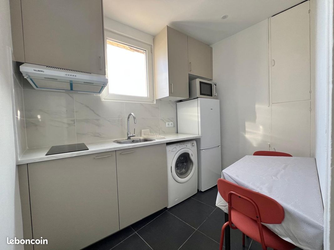 Appartement 1 pièce 28 m² · à Asnières-sur-Seine · 28 m² · 850 €/mois