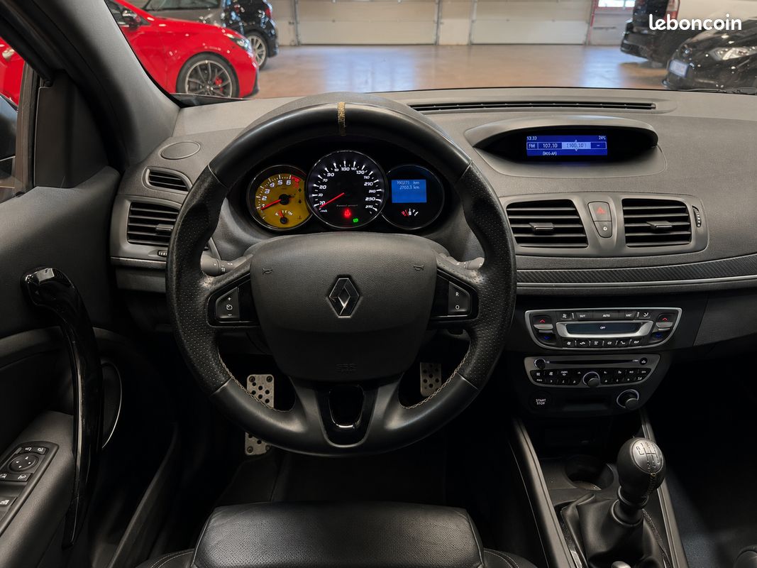 Renault Megane iii RS TROPHY numérotée 2.0 turbo 265 ch - Châssis Cup / Recaro Cuir / Différentiel Autobloquant / Radar ... (image 5)