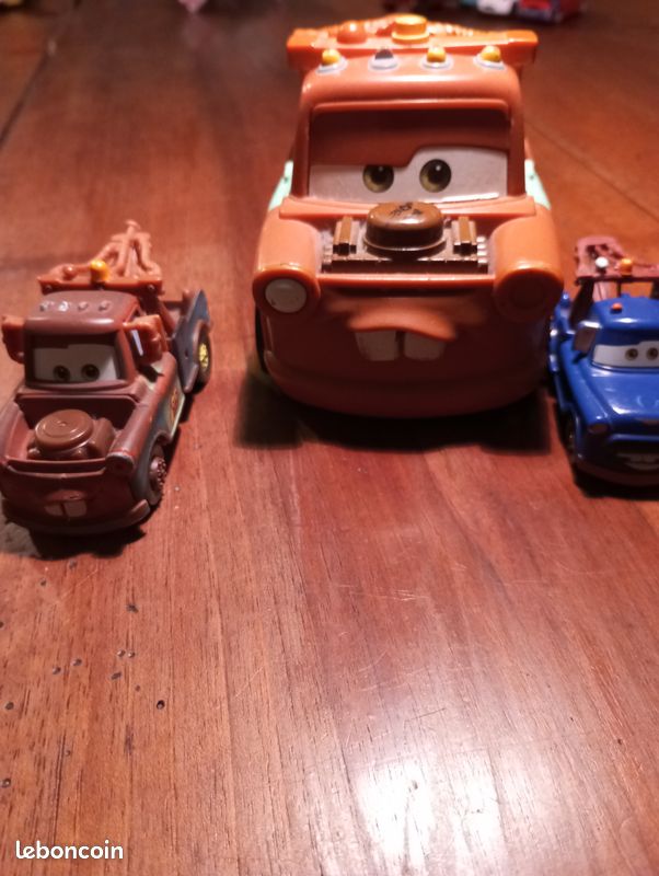 Lot de petites voitures (image 1)