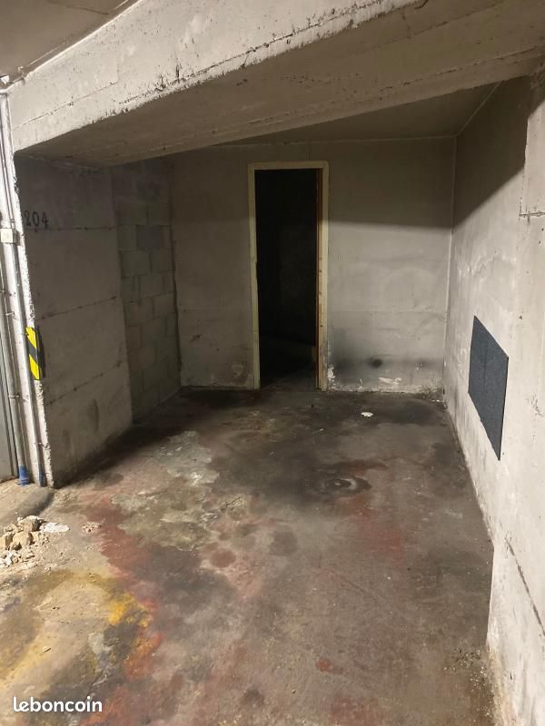 Garage/box Cagnes Sur Mer · à Cagnes-sur-Mer · 100 €/mois