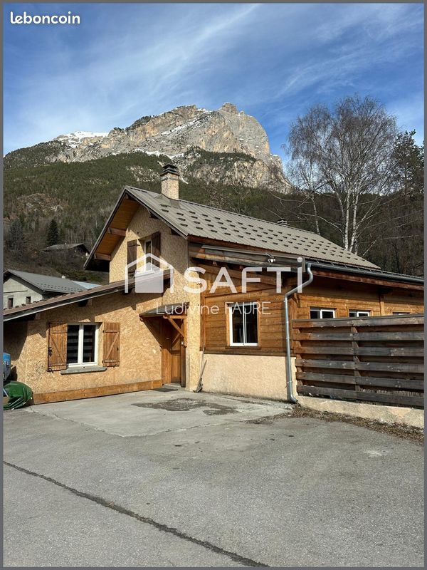 Maison 4 pièces 116 m² · à Vallouise-Pelvoux · 116 m² · 500 000 €