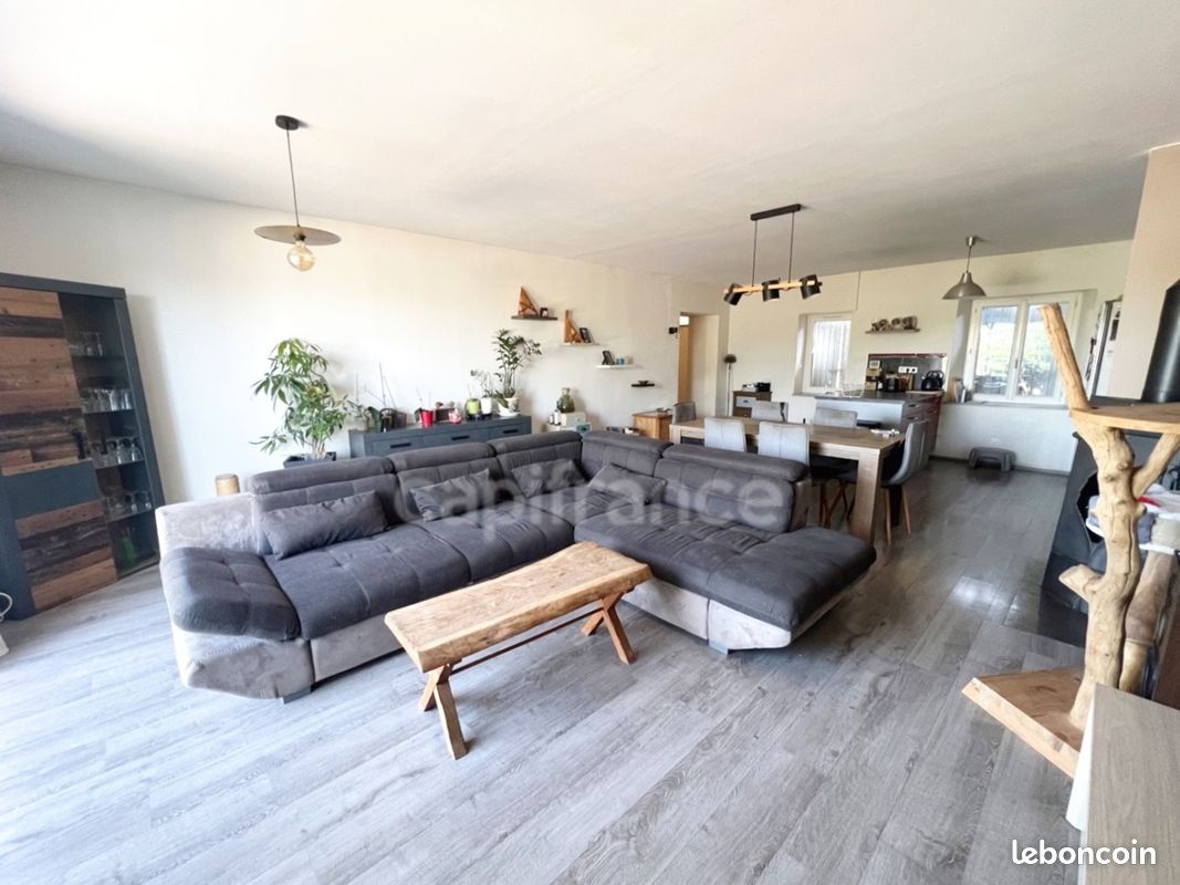 Maison 5 pièces 163 m² · à Reillanne · 163 m² · 275 000 €