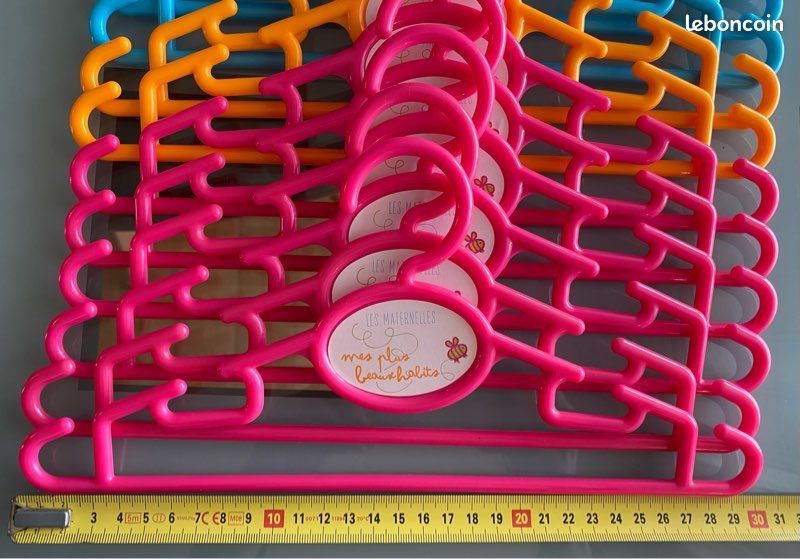 Homiu Lot de 30 cintres antidérapants en velours pour enfants | Cintres ultra fins et peu