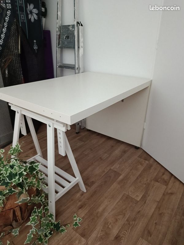 Bureau / table IKEA blanc 115 x 76 cm – très bon état (image 1)