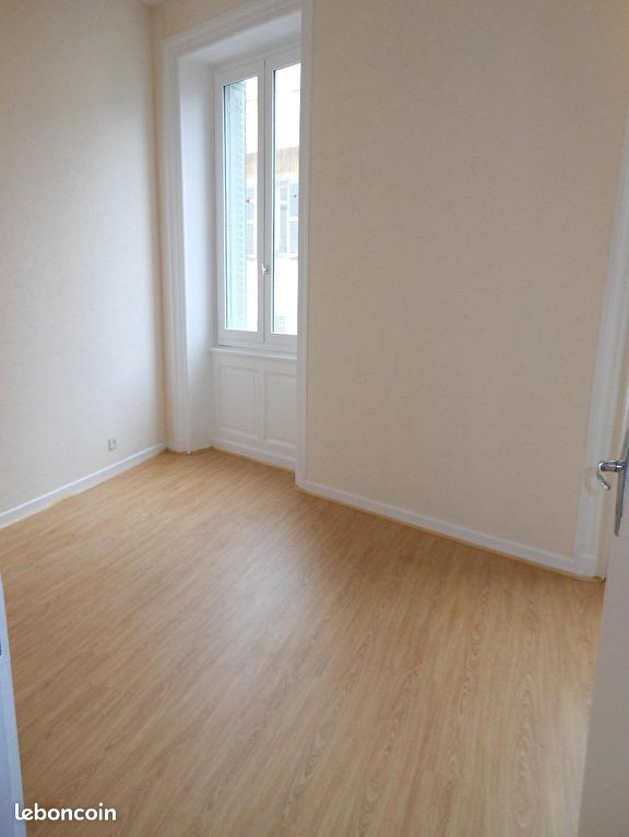 Appartement a louer bourg-en-bresse - 4 pièce(s) - 87 m2 - Surfyn