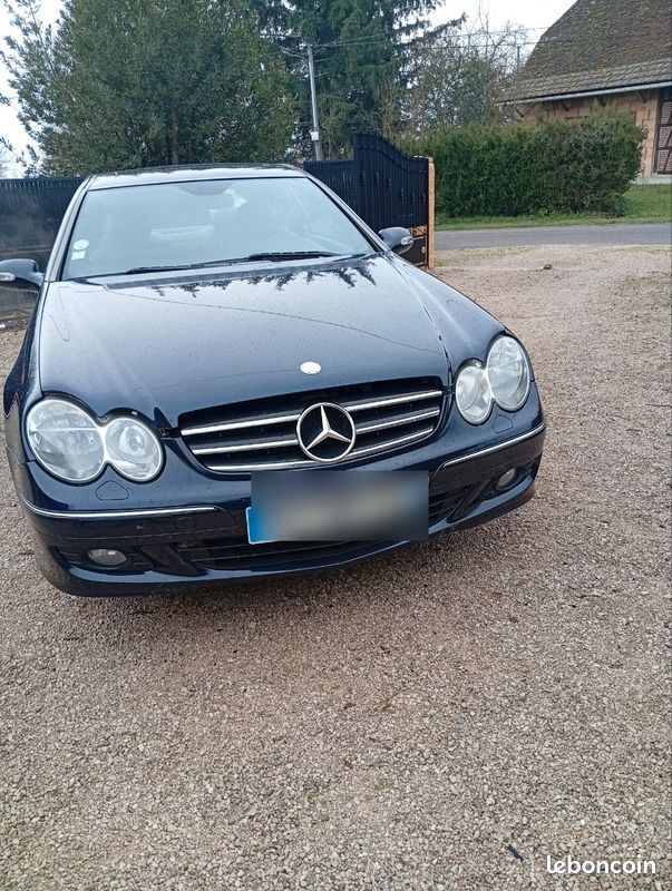Mercedes CLK 220 élégance (image 1)