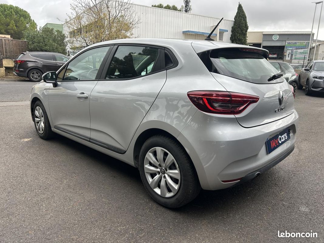 RENAULT CLIO SOCIETE 1.5 BluedCi 85 Air Nav (image 13)