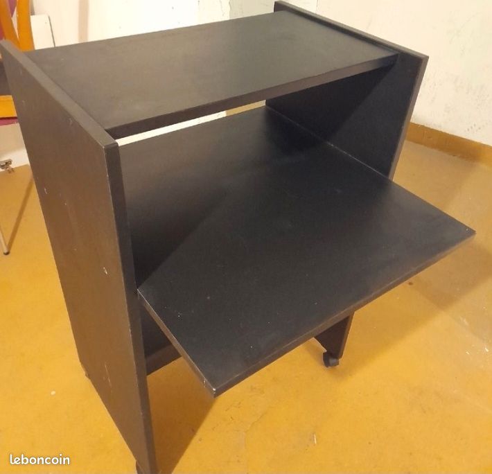 Bureau (image 2)