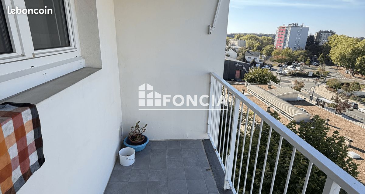 Appartement 3 pièces 66 m² · à Allonnes · 66 m² · 70 000 €
