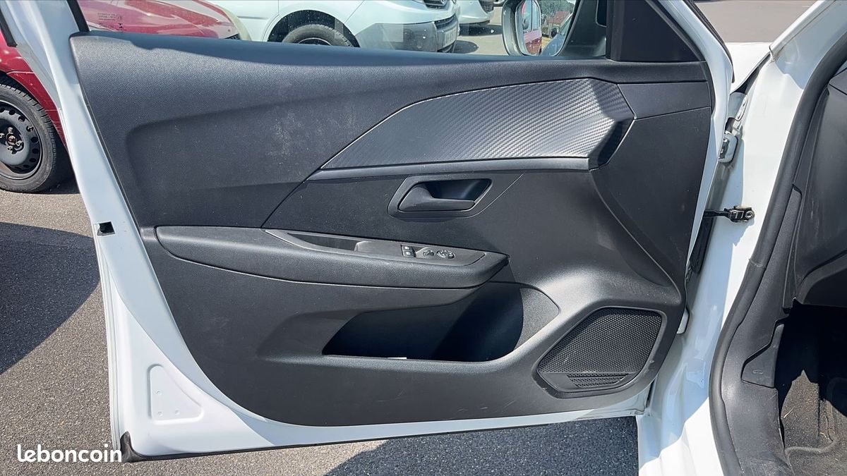 Peugeot 208 II 1.5 BlueHDi 100 Active Business (image 7)