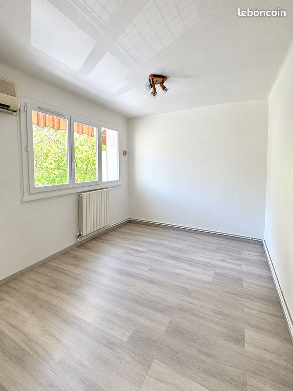 Appartement 3 pièces 56 m² · à Toulon · 56 m² · 125 000 €