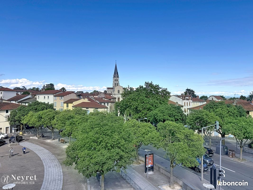 Appartement 3 pièces 63 m² · à Saint-Genis-Laval · 63 m² · 235 000 €