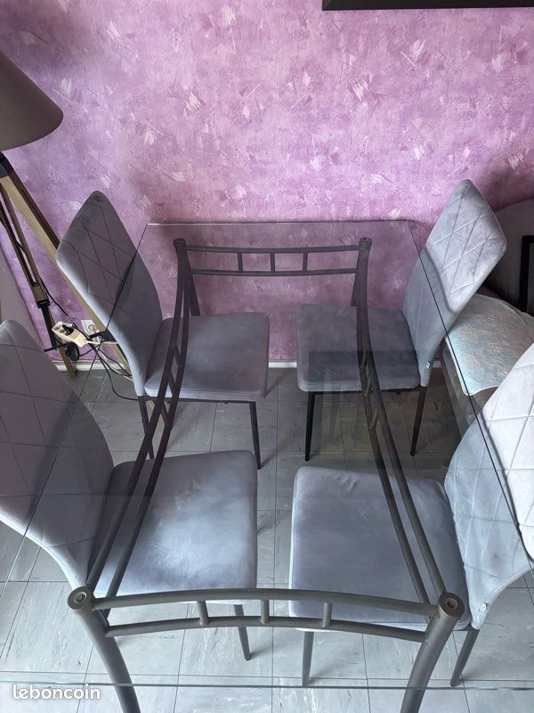 Table et chaises (image 2)