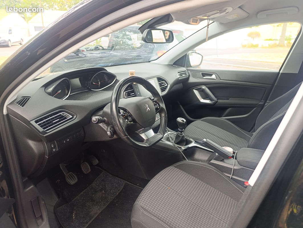 Peugeot 308 2020 BlueHdi 130cv (image 3)