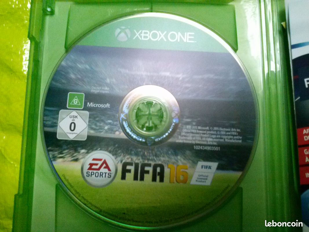 Jeu Xbox One Fifa 2016 (boîte + docu) (image 10)