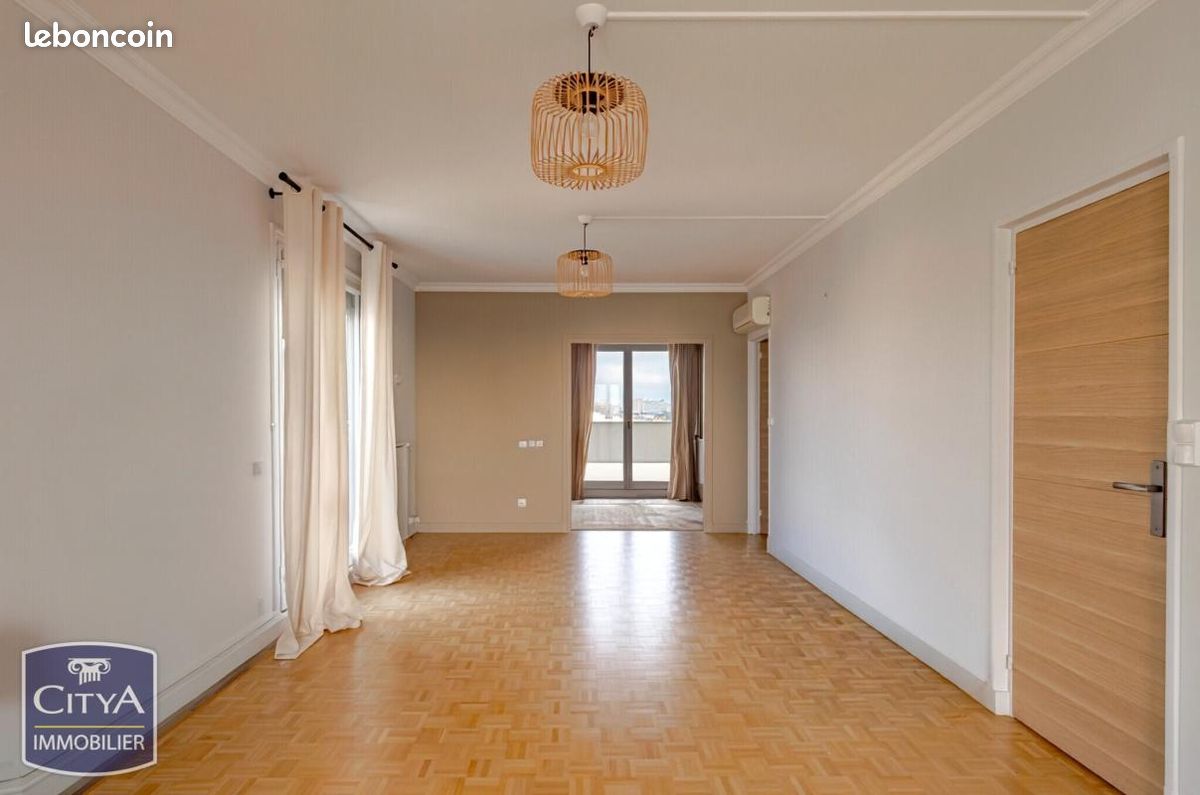 Appartement 4 pièces 93 m² · à Tours · 93 m² · 330 000 €