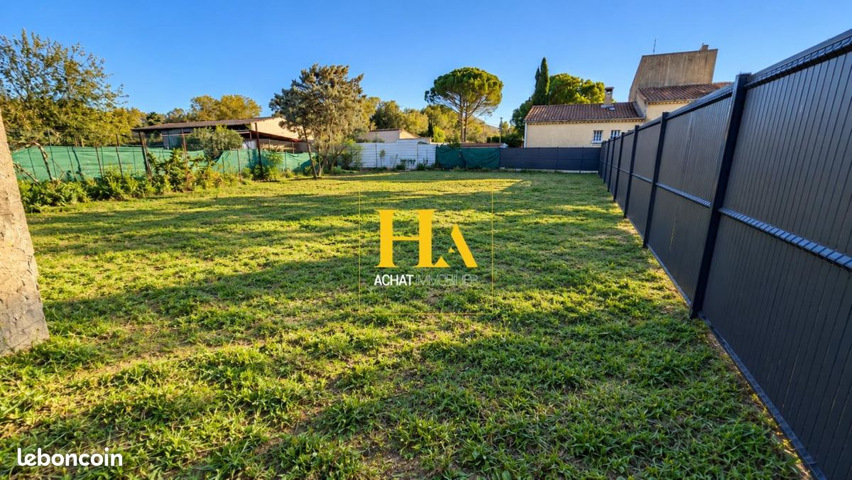Terrain 473 m² · à Châteauneuf-du-Rhône · 101 000 €