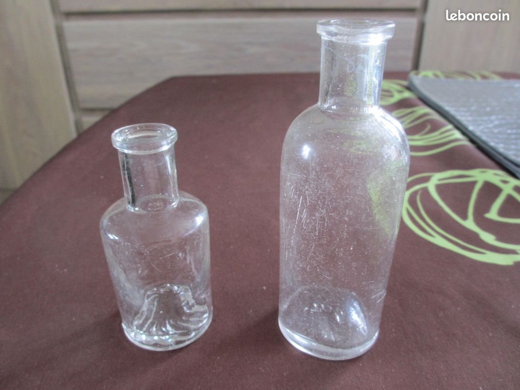 2 ancienne bouteille en verre / flacon (image 1)