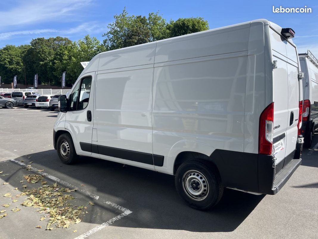Citroën Jumper fourgon (2) L2H2 3.5T Diesel 140 ch Automatique (image 2)