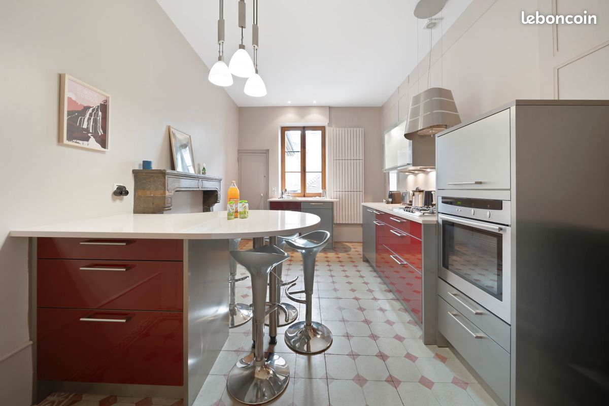 Appartement a louer lons-le-saunier - 4 pièce(s) - 104 m2 - Surfyn