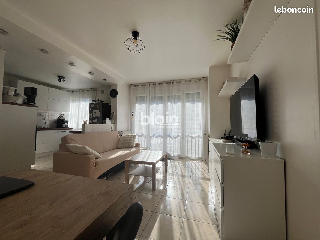 Appartement 2 pièces 39 m² · à Fontaine · 39 m² · 750 €