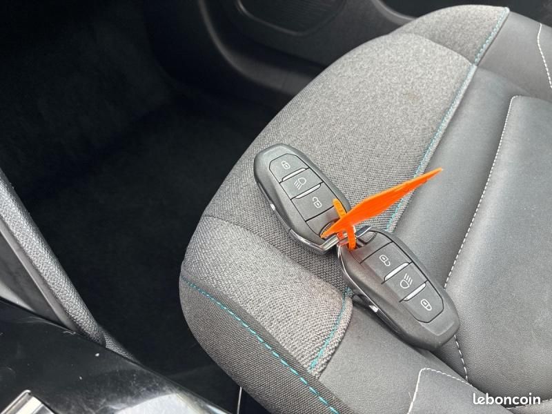 Citroen C4 1.2 Hybride 136ch S&S PLUS Automatique (image 25)
