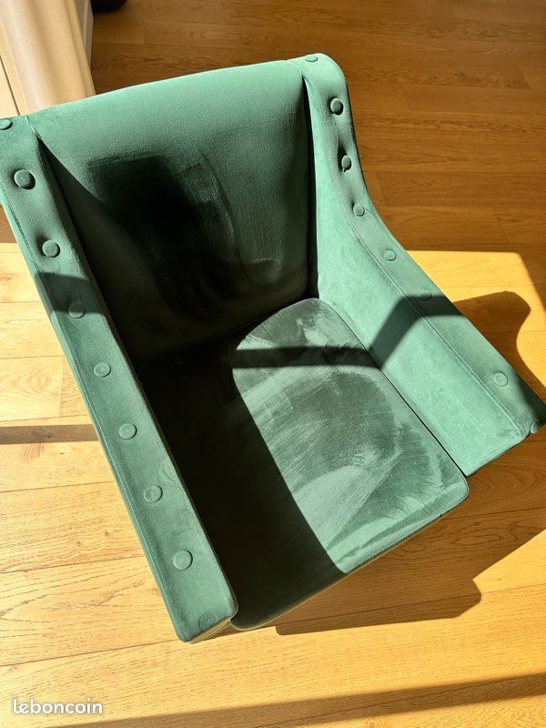 Fauteuil en velour (image 2)