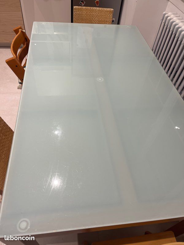 Table IKEA (image 2)