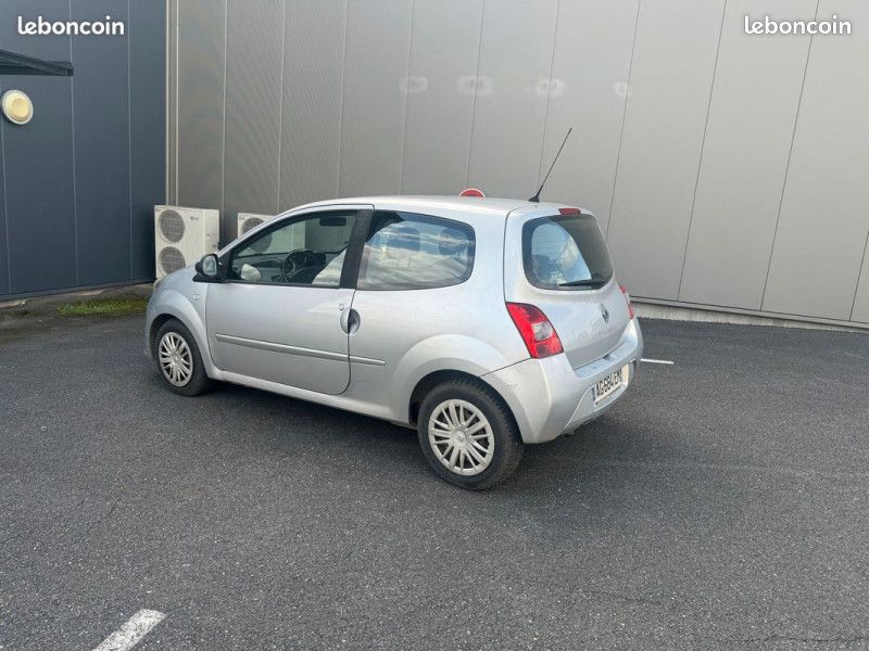Renault TWINGO II 1.5 DCI 85CH DYNAMIQUE (image 2)