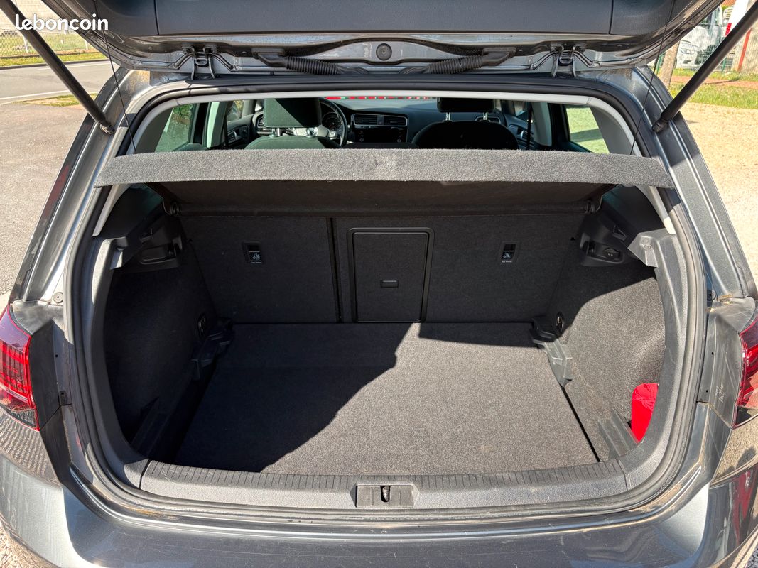 Volkswagen golf vii facelift 1.5l tsi 150ch dsg7 carat pack r-line / 4 PNEUS NEUFS 4 SAISONS (image 7)