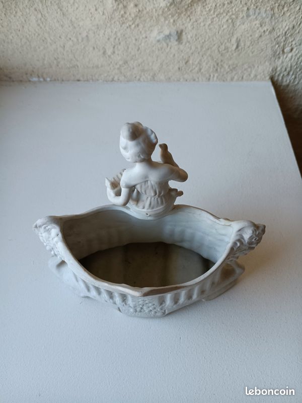Bouquetière/ sculpture pot en biscuit (image 5)