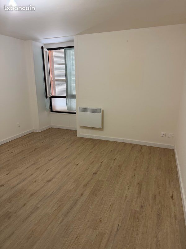 Appartement 1 pièce 23 m² · à Voiron · 23 m² · 380 €/mois