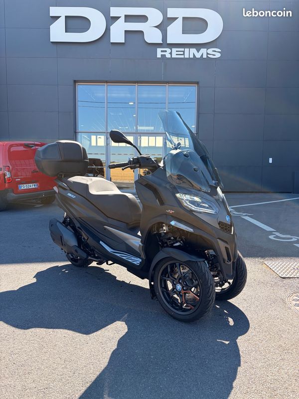 Scooter 3 roues piaggio mp3 530 hpe (image 1)