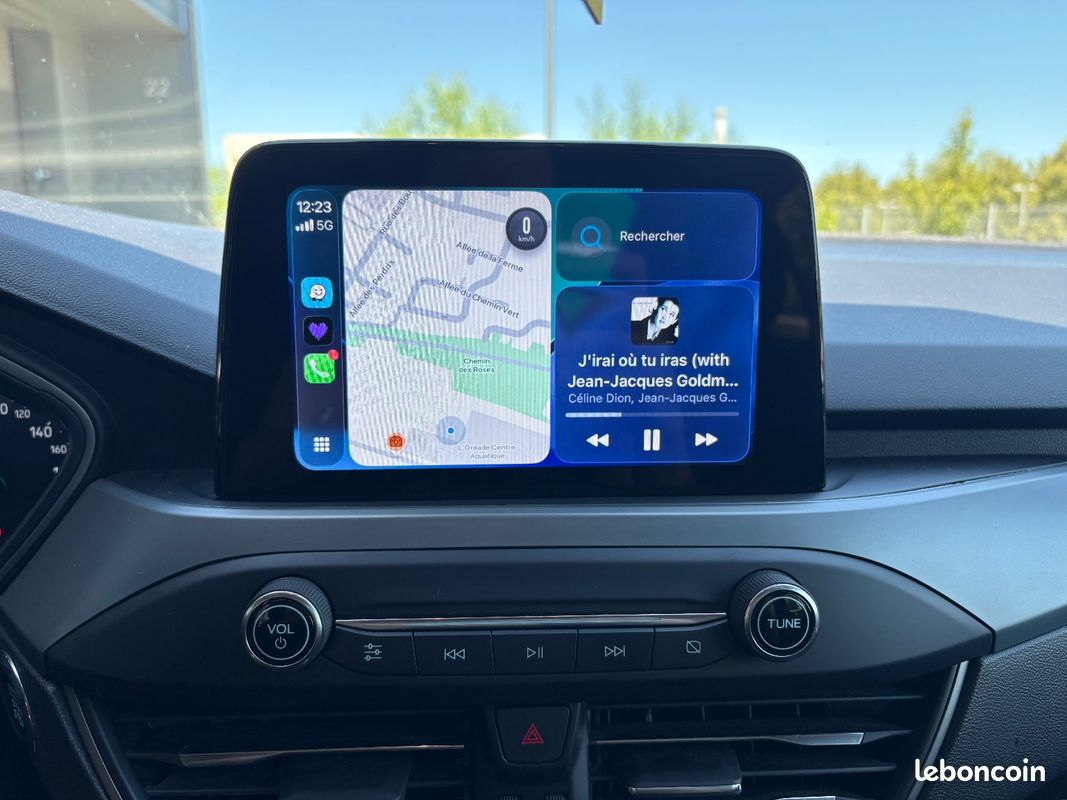FORD FOCUS 1.0 Flexifuel 125 SS mHEV ST-Line Design / Park Assist / Caméras de recul / Sièges Chauffant / App (image 20)