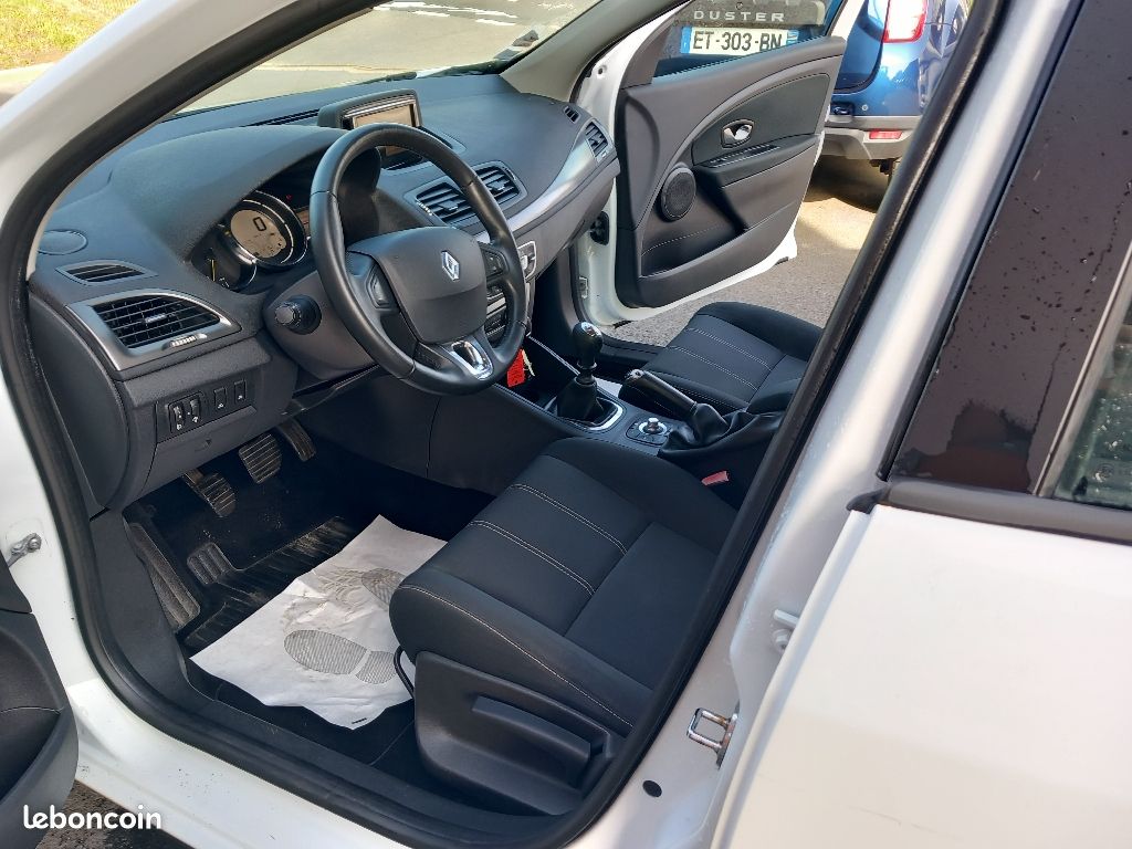 Renault Mégane III 1.5 dCi 110 FAP Energy eco2 Business (image 7)