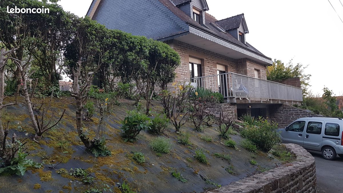 Maison 6 pièces 124 m² · à Lécousse · 124 m² · 980 €