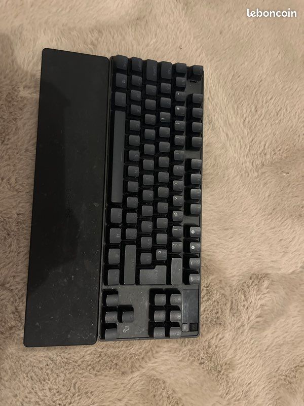 Clavier steelseries (image 1)