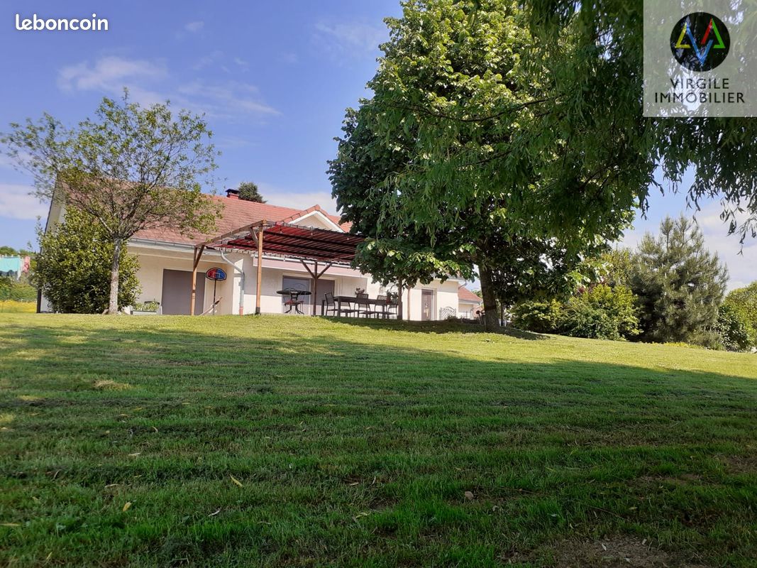 Maison 6 pièces 149 m² · à Fontaine-lès-Clerval · 149 m² · 338 000 €
