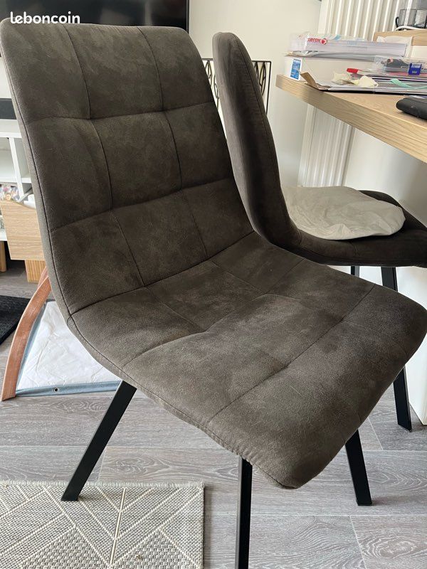 Chaise à l’unité (image 1)