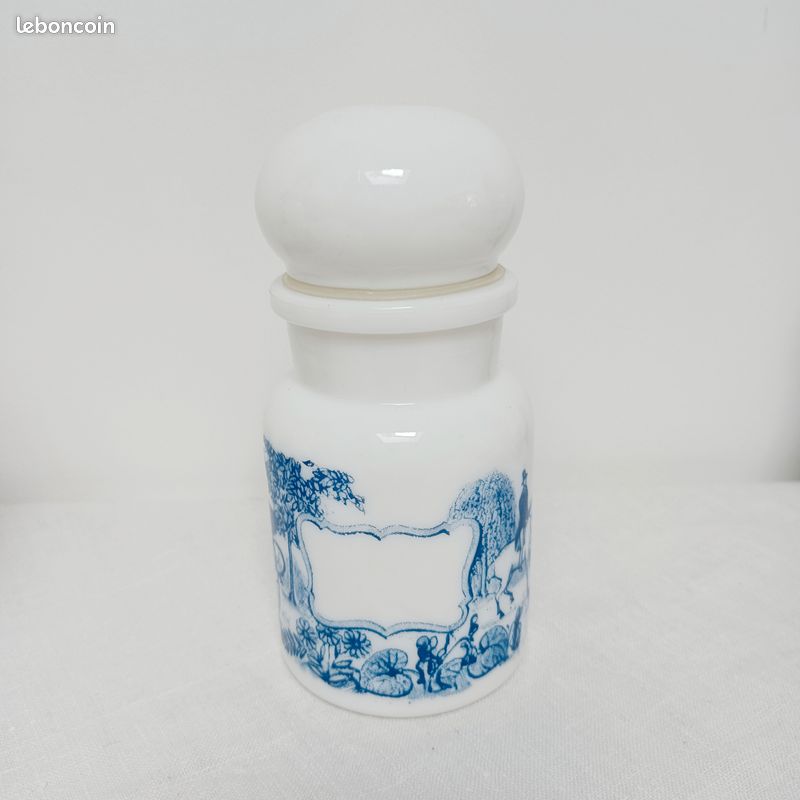 Lot de 3 pots d'apothicaire en opaline (image 4)