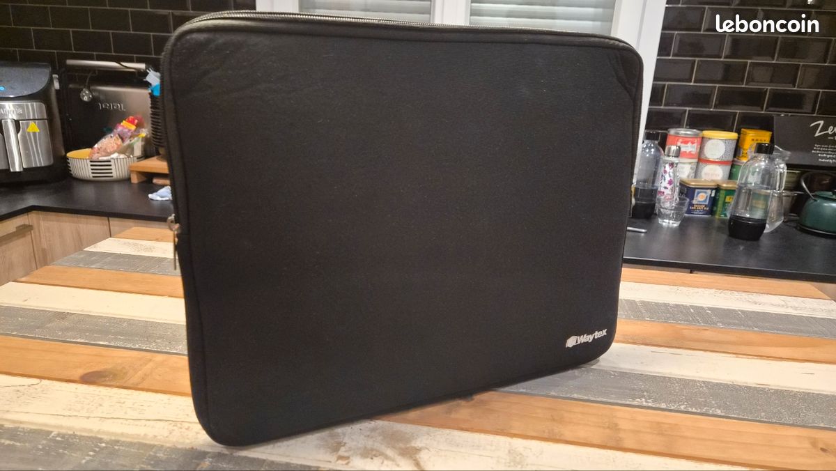 Pochette néoprène protection tablette et PC (image 1)
