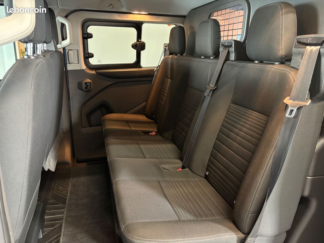FORD TRANSIT CUSTOM FOURGON 300 2.0 TDCI 170ch L1H1 COURT 6 PL LIMITED BVA S&S / ATTELAGE - PORTES LATÉRALES - CARPLAY (image 6)