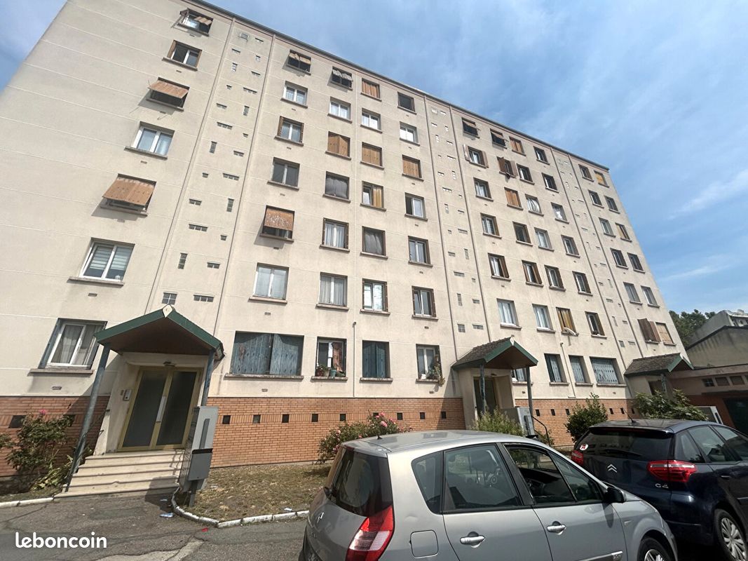 Appartement 3 pièces 50 m² · à Les Pavillons-sous-Bois · 50 m² · 990 €