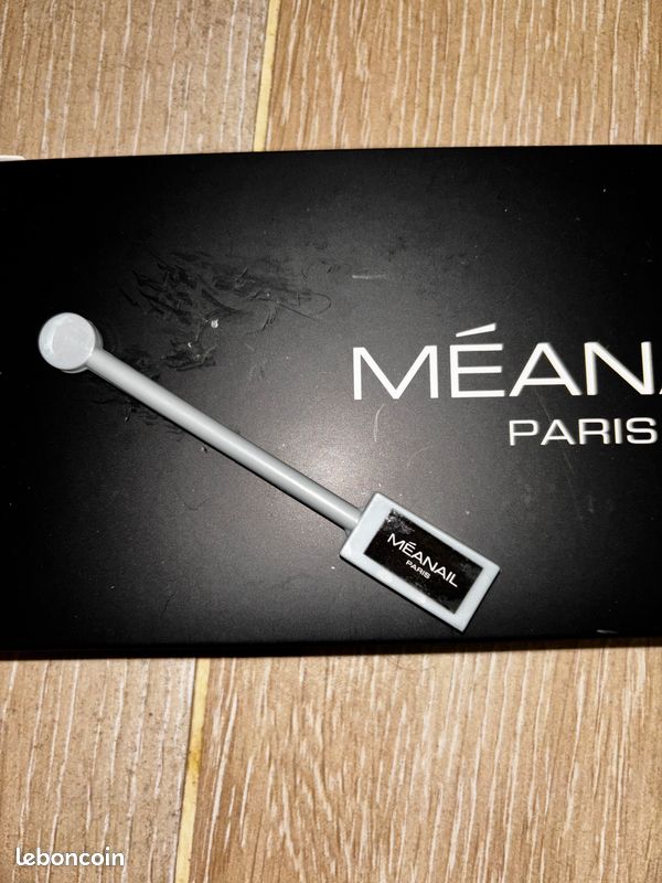 Lot de produit Méanails Paris (image 4)