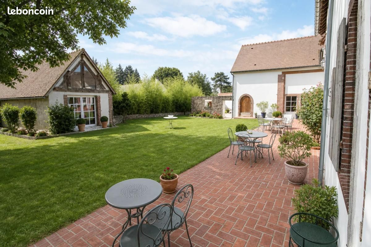 Maison 9 pièces 409 m² · à Croisilles · 409 m² · 795 000 €