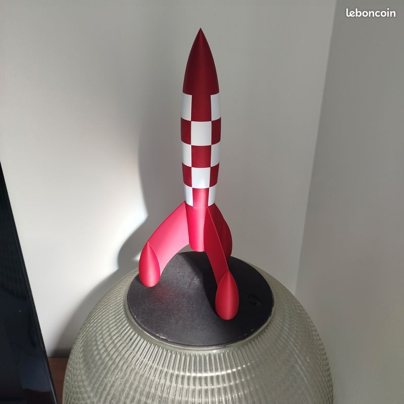 La fusée a atterri : Tintin est à Paris
