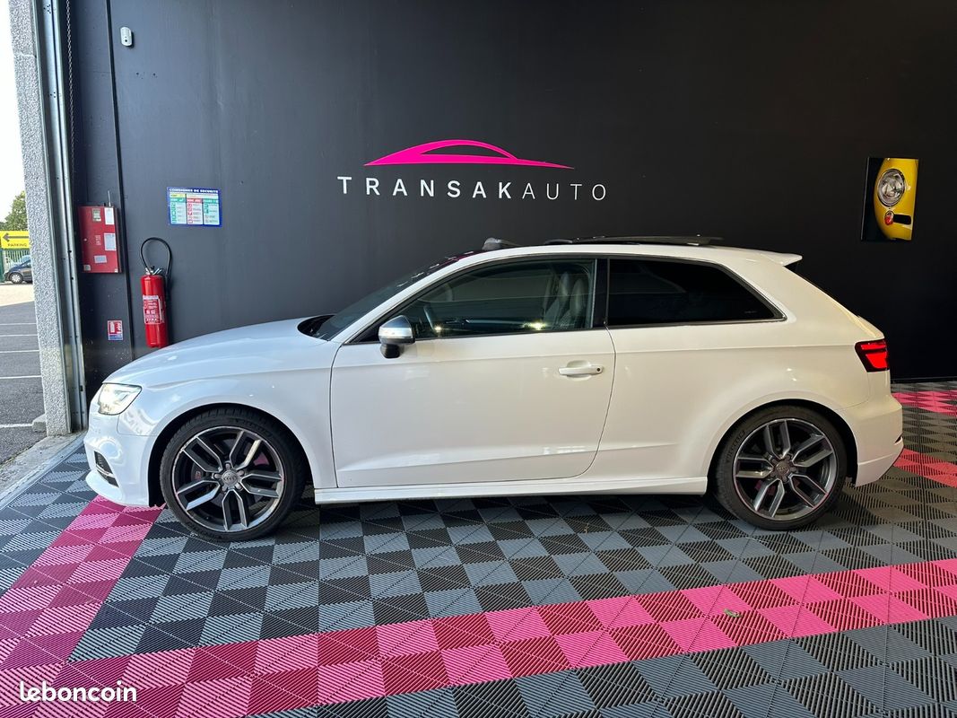 AUDI S3 SPORTBACK 8v2 2.0 TFSI 310ch S tronic 7 Quattro/ Toit ouvrant / Sièges RS /4 pneus neufs/Historique d'entreti (image 3)