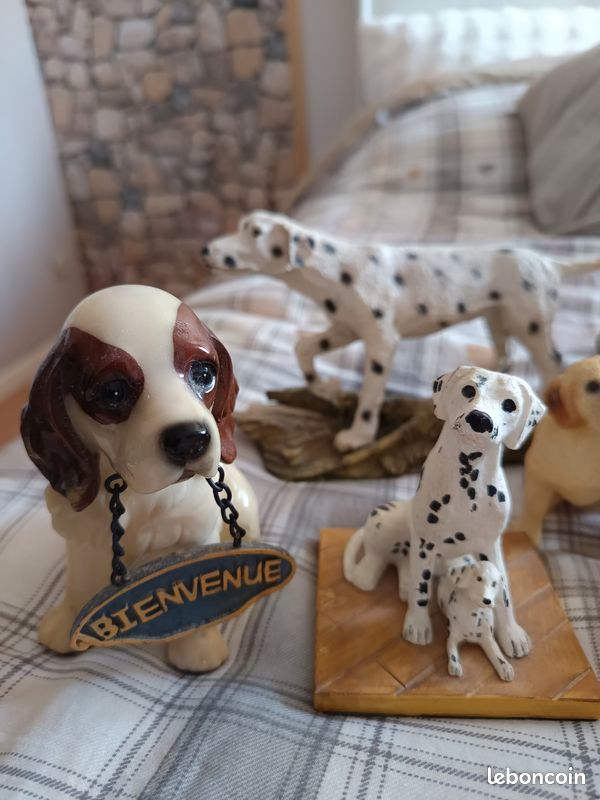 Lot 10 figurines chien (image 2)