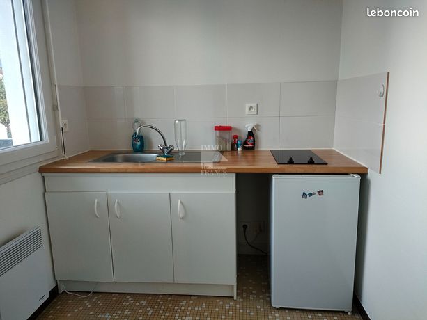 Studio 1 pièce 28 m² — 2
