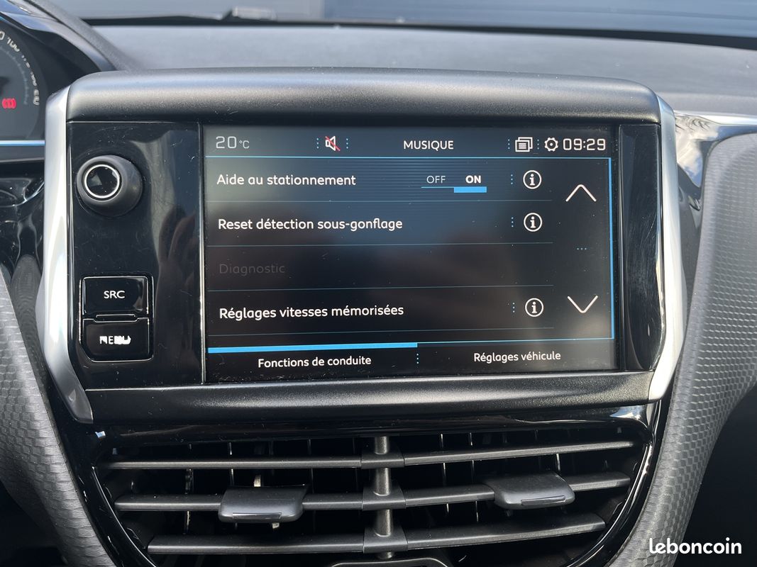 Peugeot 2008 1.6 BLUEHDI 120CH CROSSWAY S&S (image 18)